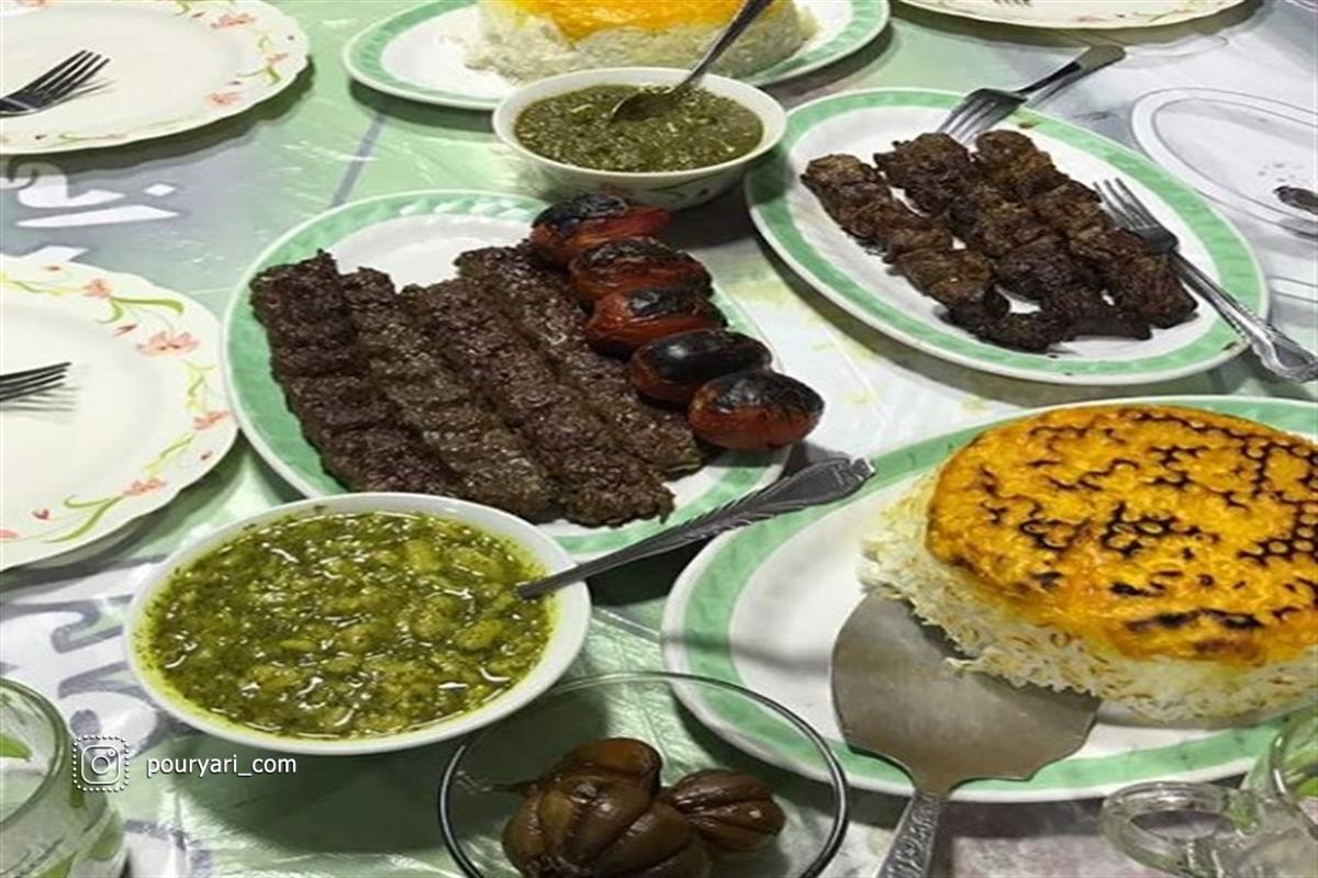 دلیجان قدیمی‌ترین رستوران رشت با غذاهای محلی